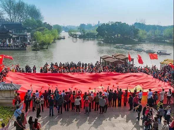 如何办理银行卡？游戏画面